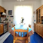 Casa Vista Mare Con Wifi, Ac Nelle 4 Da Letto E Parcheggio Privato Vakantiehuis