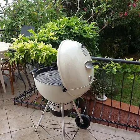 Casa Vista Mare Con Wifi, Ac Nelle 4 Da Letto E Parcheggio Privato Vakantiehuis Imperia