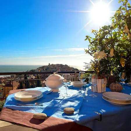 Casa Vista Mare Con Wifi, Ac Nelle 4 Da Letto E Parcheggio Privato * Империя