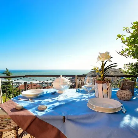 Vakantiehuis Casa Vista Mare Con Wifi, Ac Nelle 4 Da Letto E Parcheggio Privato *