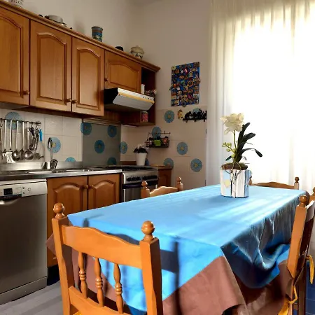 Casa Vista Mare Con Wifi, Ac Nelle 4 Da Letto E Parcheggio Privato Дом отдыха *