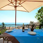 Semesterbostad Casa Vista Mare Con Wifi, Ac Nelle 4 Da Letto E Parcheggio Privato Imperia