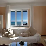 Casa Vista Mare Con Wifi, Ac Nelle 4 Da Letto E Parcheggio Privato Imperia