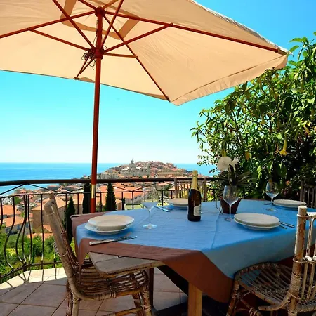 Casa Vista Mare Con Wifi, Ac Nelle 4 Da Letto E Parcheggio Privato Holiday home Imperia