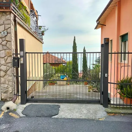 בית נופש Casa Vista Mare Con Wifi, Ac Nelle 4 Da Letto E Parcheggio Privato אימפריה