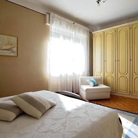 Dom wakacyjny Casa Vista Mare Con Wifi, Ac Nelle 4 Da Letto E Parcheggio Privato Imperia