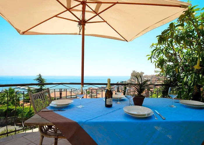度假居 Casa Vista Mare Con Wifi, Ac Nelle 4 Da Letto E Parcheggio Privato 因佩里亚