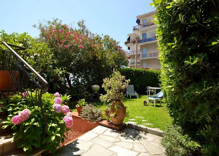 Casa Vista Mare Con Wifi, Ac Nelle 4 Da Letto E Parcheggio Privato
