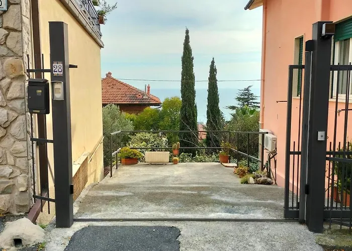 Casa Vista Mare Con Wifi, Ac Nelle 4 Da Letto E Parcheggio Privato