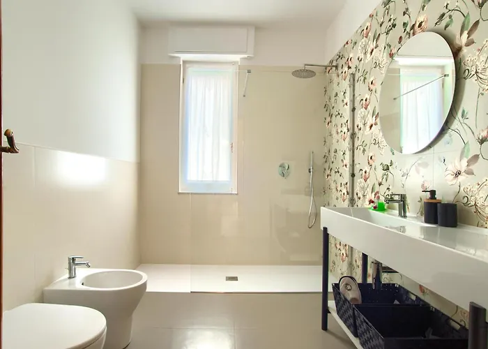 Casa Vista Mare Con Wifi, Ac Nelle 4 Da Letto E Parcheggio Privato * 因佩里亚