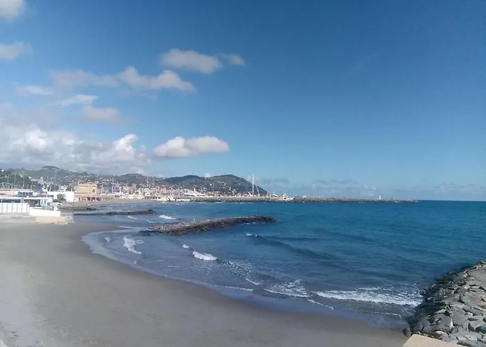 Casa Vista Mare Con Wifi, Ac Nelle 4 Da Letto E Parcheggio Privato 因佩里亚