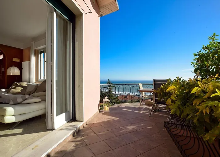 펜션 Casa Vista Mare Con Wifi, Ac Nelle 4 Da Letto E Parcheggio Privato *