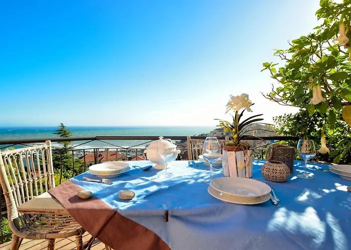 度假居 Casa Vista Mare Con Wifi, Ac Nelle 4 Da Letto E Parcheggio Privato *