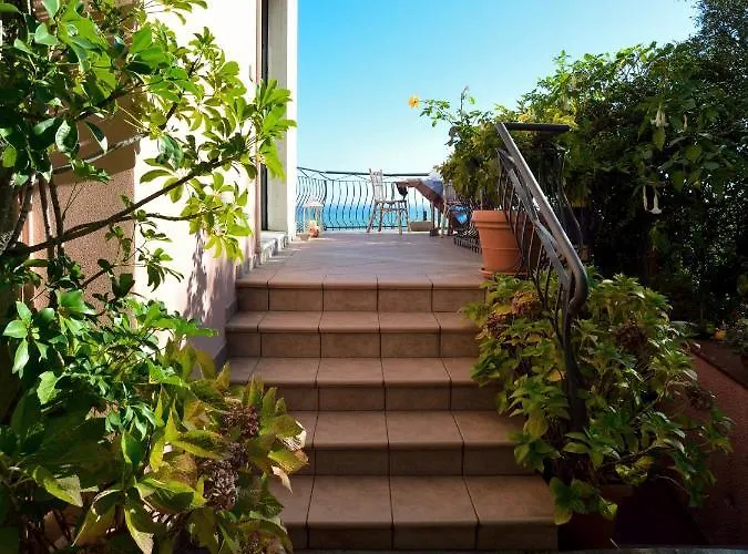 Casa Vista Mare Con Wifi, Ac Nelle 4 Da Letto E Parcheggio Privato 펜션 *